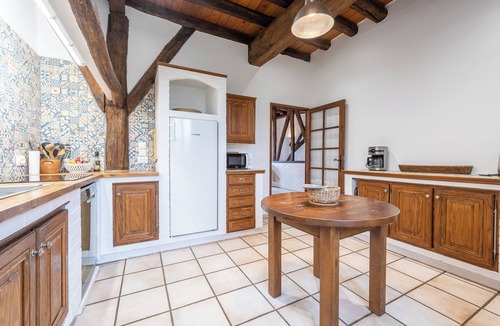 La Houssaye-en-Brie Cottage | Charming gite - 12 p., 18 Km from Disneyland (45 km from Paris)