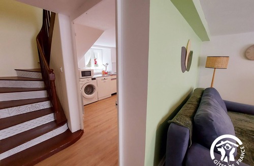 Andouille Apartment | Charming Gîte near Laval: Cozy Decor, Fully Equipped, Baby-Friendly, Ideal for 2, Pet-Friendly