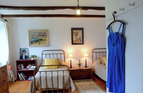Saint-Just-sur-Viaur Bed & Breakfast | Charming house on the edge of a pretty hamlet between Rodez and Albi