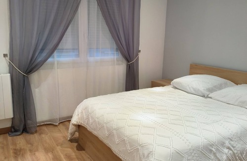 Champagne-sur-Seine Other | Charming house
