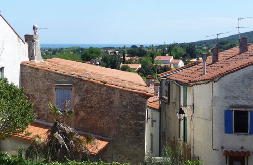 Laroque-des-Alberes House | Charming house with garden and panoramic terrace; between sea and mountains!
