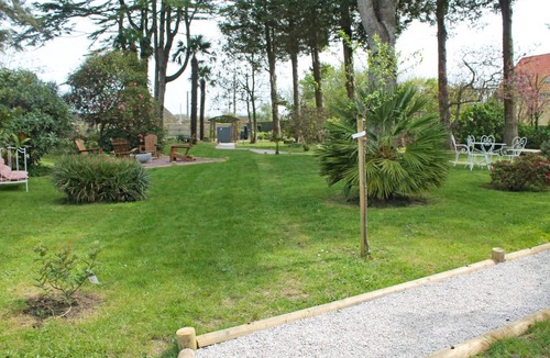 Saint-Pierre-Eglise Cottage | Charming house, enclosed garden - 4 guests