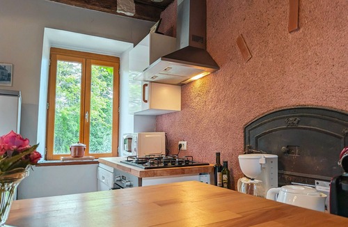 Le Menoux Cottage | Charming Home with Heated Pool, Hot Tub, and Private Garden in Le Menoux