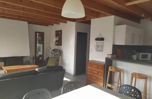 Plougoulm House | Charming house 150 m from the beach, enclosed garden, parking.