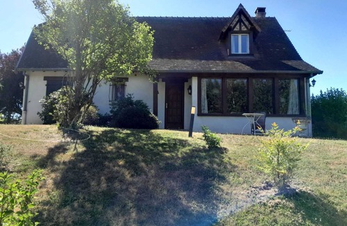 Villebret House | Charming house in a peaceful setting with access to a pond opposite