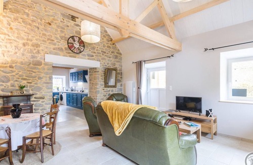 Sainte-Croix-Hague Cottage | Charming house in La Hague with enclosed garden