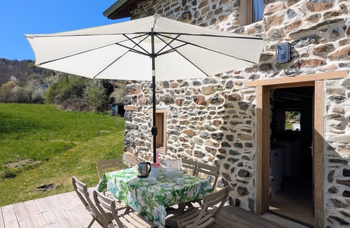 Retournac Cottage | Charming house in Loire gorges with terraces and wood stove