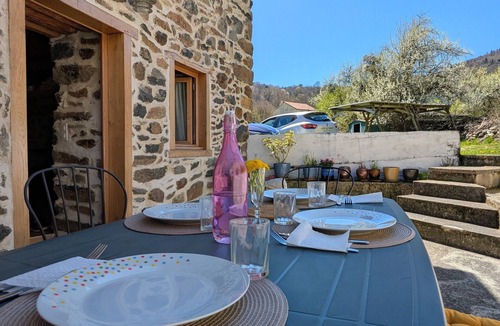 Retournac Cottage | Charming house in Loire gorges with terraces and wood stove