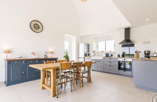 Pontorson Cottage | Charming house near Mont St-Michel, 3 bedrooms, enclosed garden