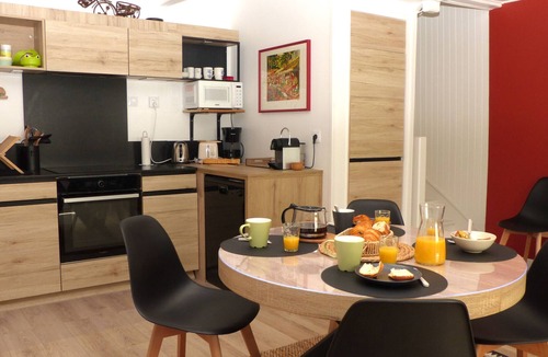 Port de St Goustan Ski Chalet | Charming house on the quays of St Goustan