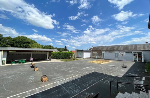 Paudy Cottage | Charming Independent Cottage in Historic School with All-Inclusive Amenities