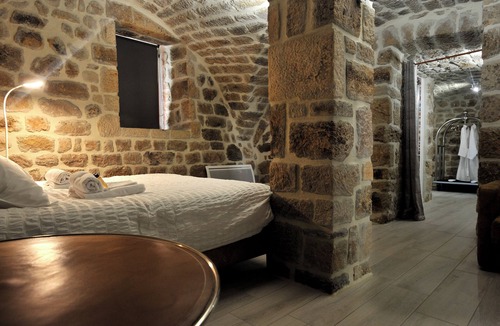 Sanilhac House | Charming La Castanéa gîte, SPA, infra-red sauna in a charming Ardèche hamlet
