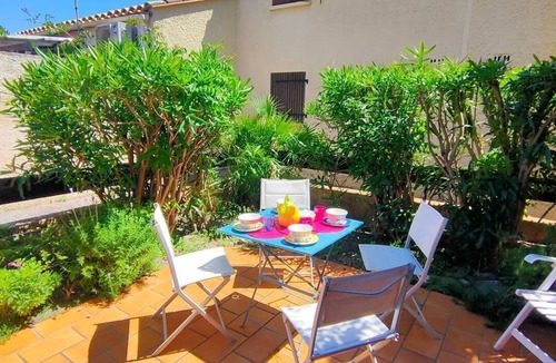 Les Arenes Apartment | Charming little house with lovely outdoor air conditionning parking