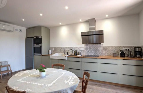 Luriecq Cottage | Charming lodge, 5 private suites, spa and garden