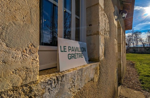 Ardentes Cottage | Charming lodge with parking, pets allowed, near Château de Clavières