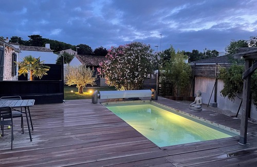 LHoumeau House | Charming old farmhouse with swimming pool, at the gateway to the Ile de Ré