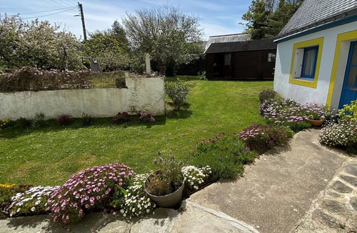 Groix House | Charming old house with garden near Groix port
