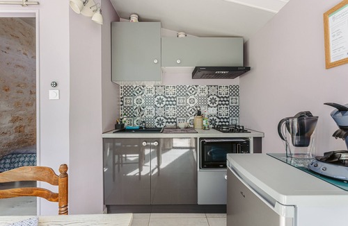 Soubise House | Charming, Peaceful Cottage for 2 Between Nature and Ocean