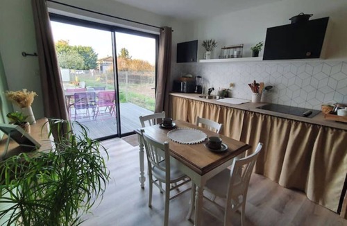 Saint-Romain-la-Motte House | Charming, quiet apartment with grounds