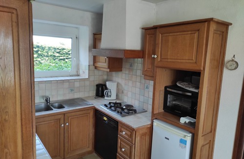 Plouenan House | Charming quiet country house with sea view, between Carantec and Roscoff, garden.