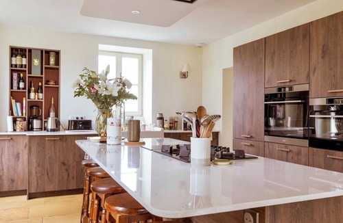 Ladoix-Serrigny House | Charming renovated villa with exceptional view on its vineyards (incl. Fan & AC)