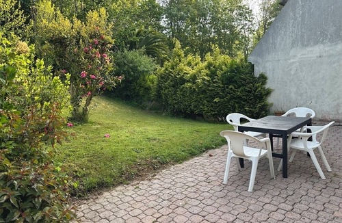Saint-Pierre House | Charming retro townhouse
