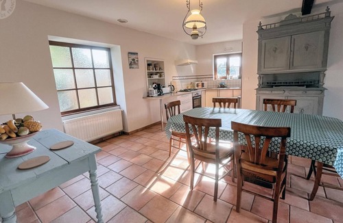 Saint-Haon-le-Vieux Cottage | Charming spacious cottage near St Haon le Vieux