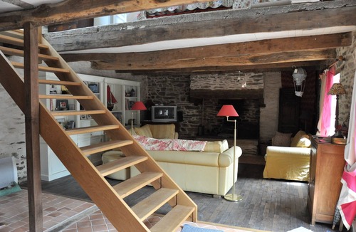 Clohars-Carnoet House | Charming Stone House in a very Children Friendly village. Walk to harbor & Beach