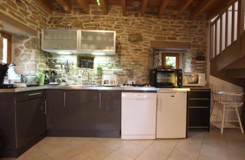Vicq-sur-Mer Cottage | Charming stone house with garden and covered terrace