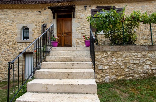 Tourtoirac Cottage | Charming stone house with enclosed garden, Tourtoirac