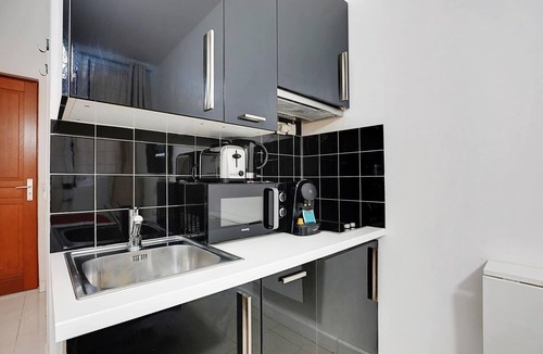 Hopital Saint-Louis Apartment | Charming Studio - 2P - Canal Saint-Martin/Républiq