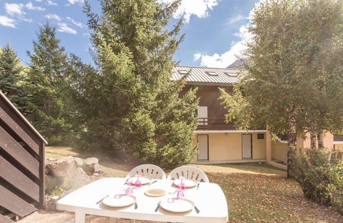 Chantemerle Apartment | Charming Studio with Garden, Sleeps 4, South-Facing in Serre-Chevalier