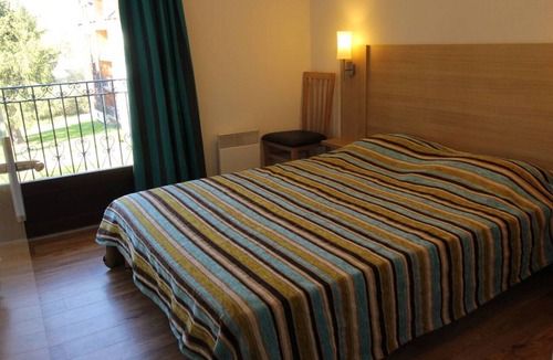 Bagneres-de-Luchon Apartment | Charming T2 with Balcony, Parking & WiFi near Casino Park in Luchon