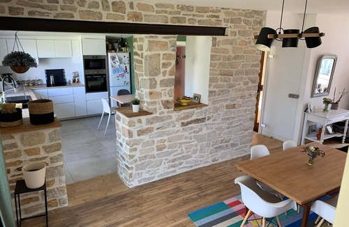 Vannes House | Charming town house sleeps 7 to 11