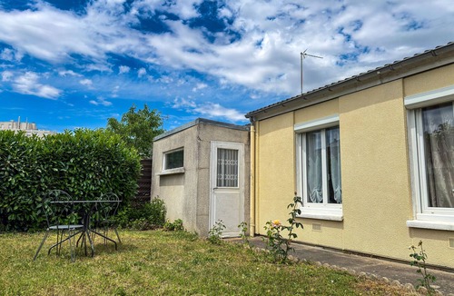 Chateauroux Cottage | Charming Townhouse with Garden, Near Downtown Châteauroux