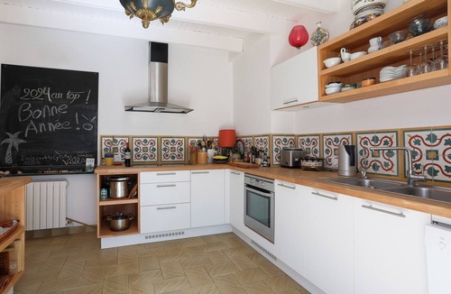 Locquirec House | Charming Villa 'L'hermine' with Sea View, Private Terrace & Wi-Fi