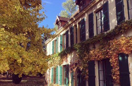 Poisson House | Chateau De Martigny