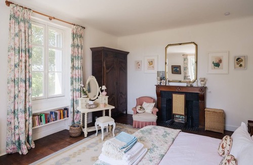 Sainte-Marie-de-Gosse Other | Chateau Bellevue - Eight Bedroom Castle, Sleeps 16