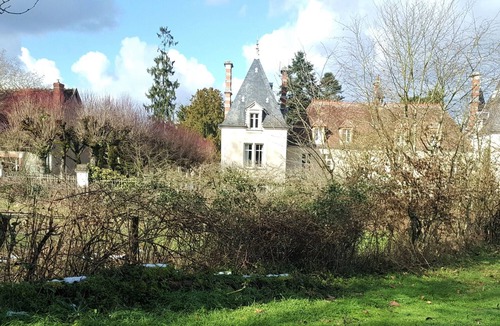 La Perche Apartment | Chateau Igny, 17th century/3 gites: "Lombard" in the left tower - sleeps 4