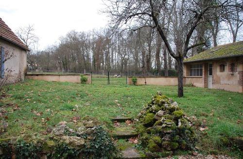 La Perche House | Chateau Igny, 17th century/"Tosca" Gite/sleeps 3 & your dog