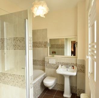 Chevrieres Bed & Breakfast | Chateau le Quesnoy