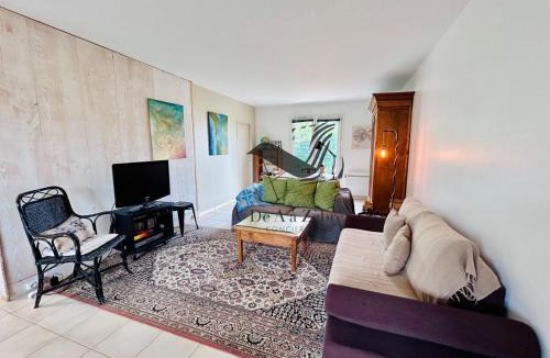 Echillais House | ChaviD 17 - Spacieuse maison avec jardin