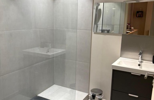 Secteur 2 Apartment | Chenoise 2