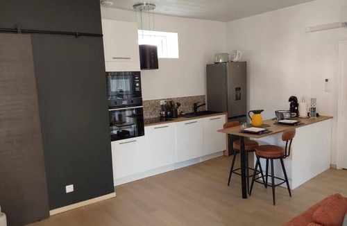 La Cresse Apartment | CHERRY SEASON