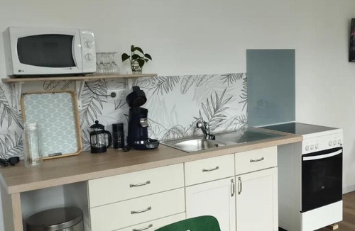 Saint-Pierre-Montlimart Apartment | Chez Coralie et Jean