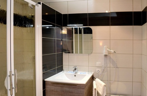 Geus-d'Oloron Hotel | Chez Germaine