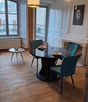 Murat Apartment | Chez germaine