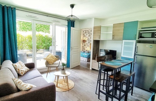 Serris Apartment | Chez Julia & Kévin 4 Pers - Terrasse - Free Parking