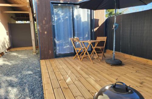 Bouray-sur-Juine Apartment | Chez LilYves - Studio avec terrasse privée