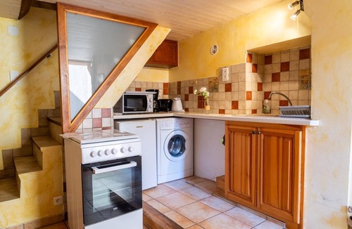 Ispagnac House | CHEZ MARIE CARMEN GGT077